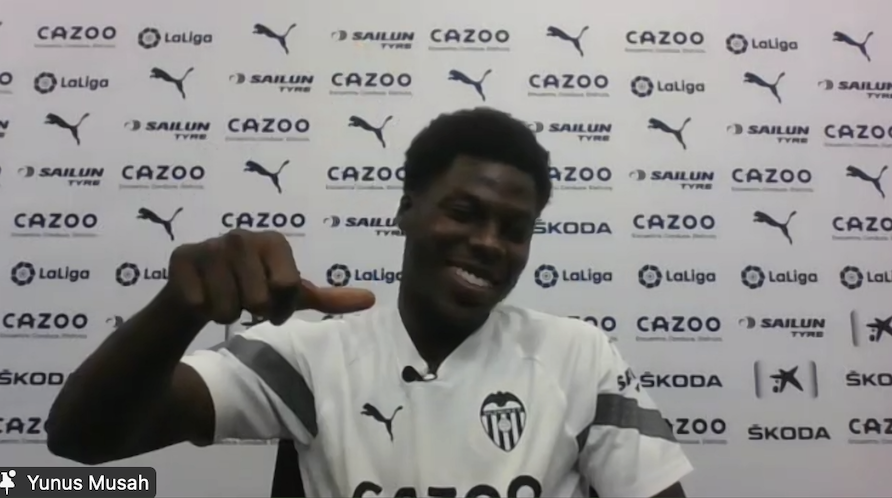 Yunus Musah gives the U.S. World Cup kits, which he has worn, a sideways-thumb rating on a Zoom call with reporters in August. (Yahoo Sports)