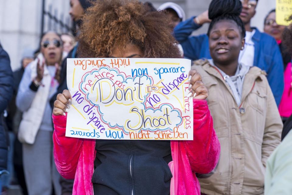 <p>Students at Philadelphia High School of Creative and Performing Arts participate in a walkout to address school safety and gun violence in Philadelphia, Pa. (Photo: Getty Images) </p>