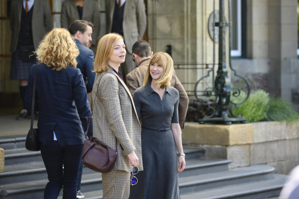 Sarah Snook with Holly Hunter. | Graeme Hunter/HBO