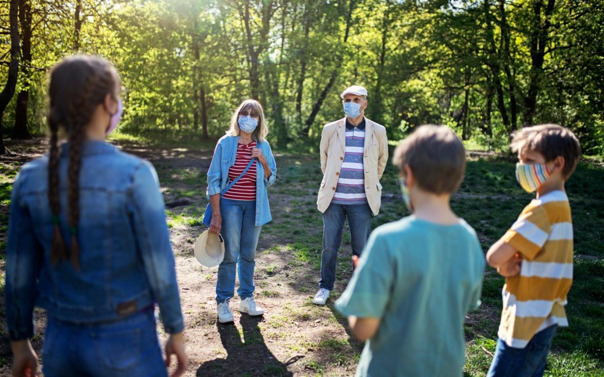 Can I meet my friends and family outside new lockdown rules social distancing see grandparents grandchildren - Imgorthand/Getty Images Contributor 