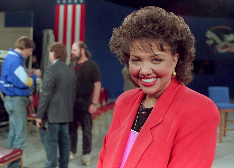 <p>1992 – CAROLE SIMPSON – MEDIA – First African-American woman to moderate a Presidential debate. — This is an October 15, 1992 file photo of ABC newswoman Carole Simpson. (AP Photo) </p>