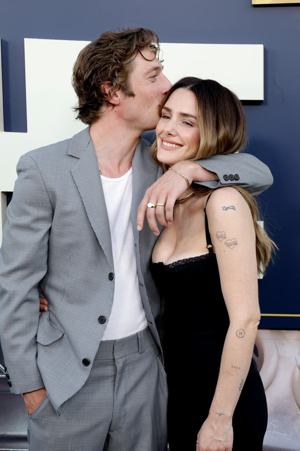 LOS ANGELES, CALIFORNIA - JUNE 20: Jeremy Allen White and Addison Timlin attend FX's 