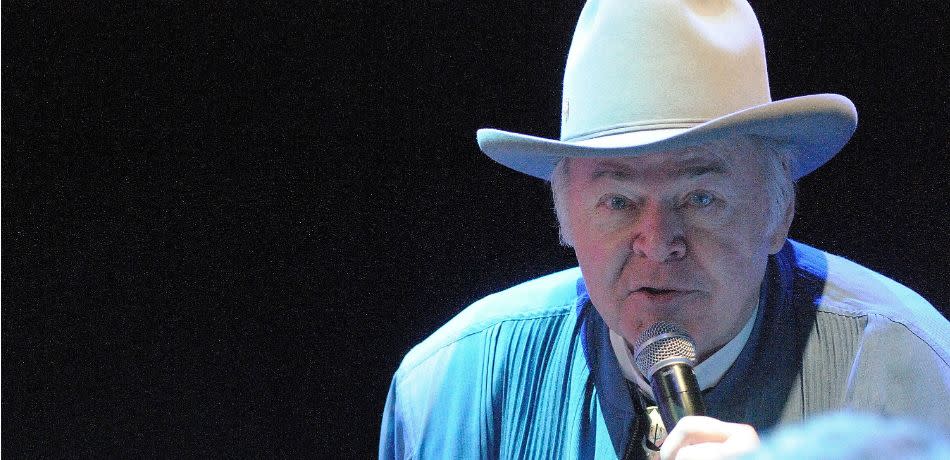 Roy Clark performing