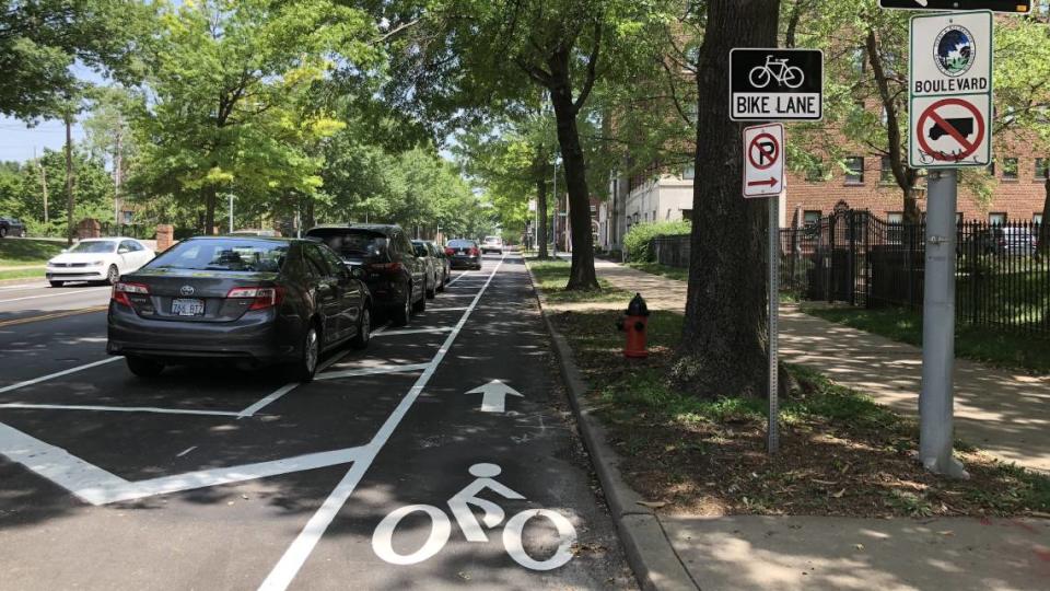 Bike lanes run through Hyde Park on both Armour Boulevard and along Gillham Road.