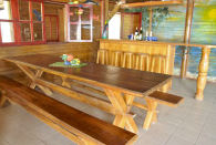 <p>Here’s a dining area and bar. <br> Traditional Caribbean fare with fresh seafood are prepared by a chef. <br> (Airbnb) </p>
