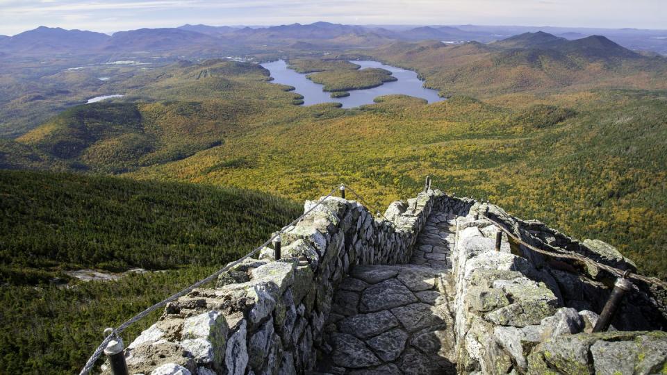 trail leading to the summit of whiteface mountain