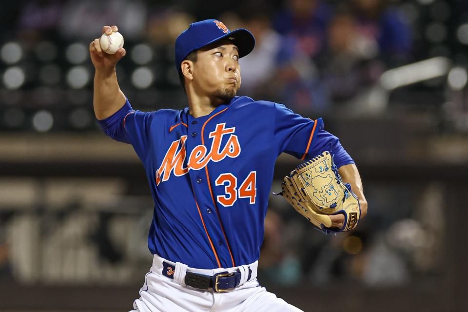 New York Mets starting pitcher Kodai Senga (34) delivers a pitch during the first inning against the Miami Marlins on Sept. 27, 2023, at Citi Field.