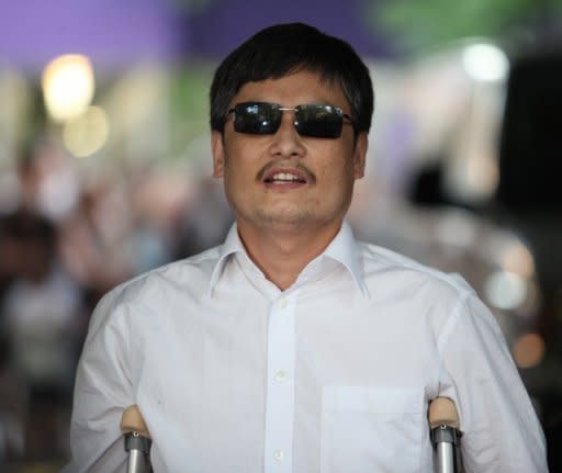Chen Guangcheng, a self-taught lawyer who exposed abuses in China's "one-child" population policy, arrived in the United States on Saturday after last month escaping unlawful house arrest and taking refuge at the US embassy in Beijing