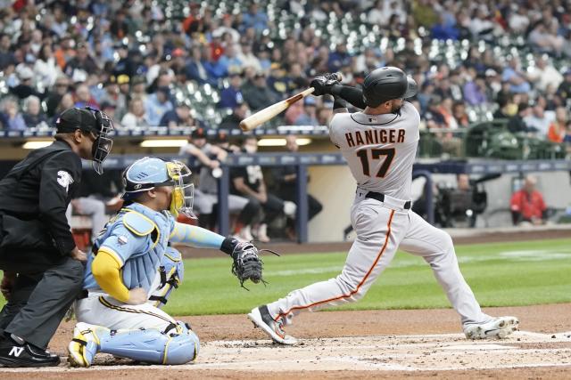 Willy Adames struck by foul ball, Brewers pummeled by Giants 15-1