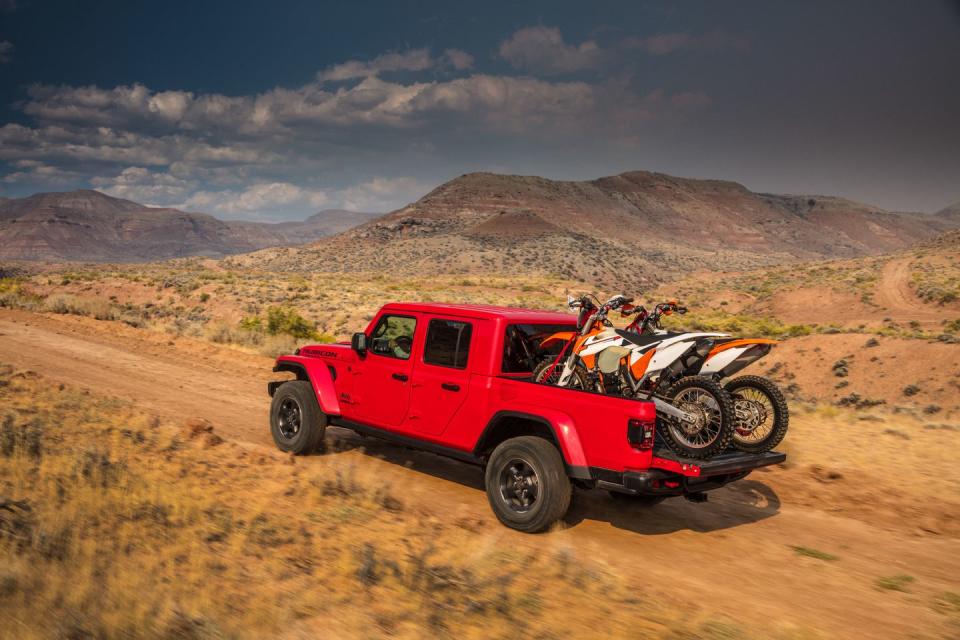 The 2020 Jeep Gladiator Is the Pickup That the Jeep Faithful Have Been Asking for