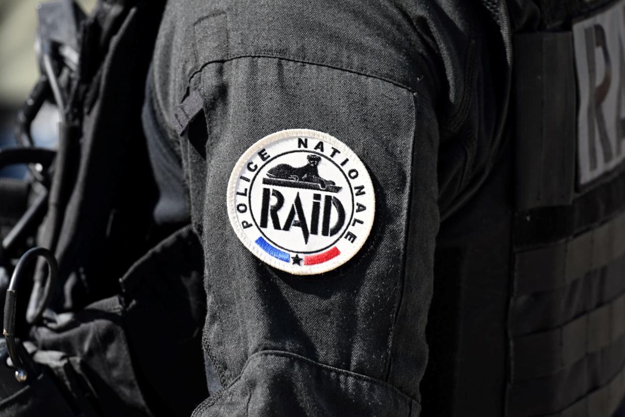 En France, c'est le RAID qui est chargé de la sécurité des personnalité 