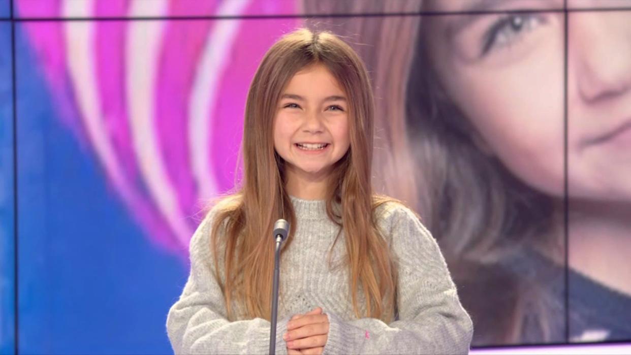 La jeune Valentina, qui a remporté l'Eurovision Junior 2020, sur le plateau de BFMTV le 30 novembre 2020 - BFMTV