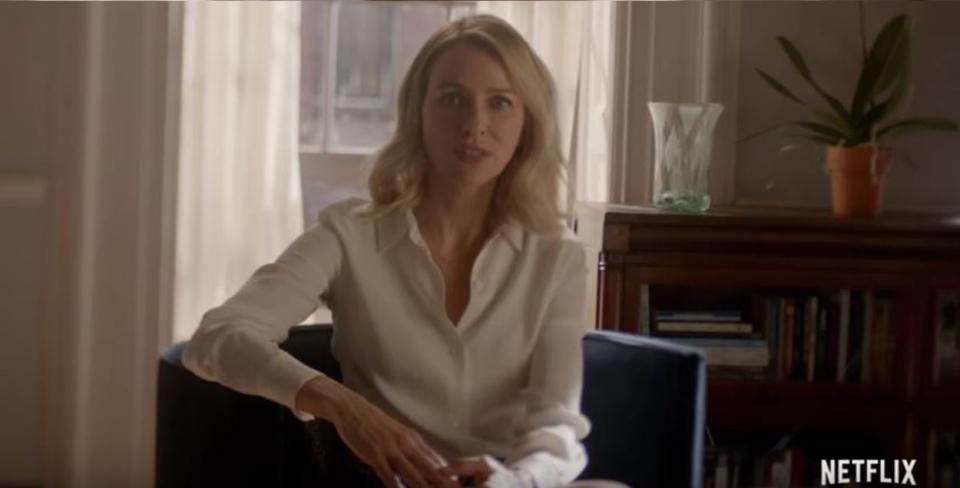 Am 30. Juni präsentiert Netflix mit “Gypsy” einen Thriller mit Naomi Watts. Die Blondine gibt darin eine Therapeutin, die ihren Patienten näher kommt, als sie sollte. Die erste Staffel wird aus zehn Folgen bestehen. (Bild-Copyright: Netflix)