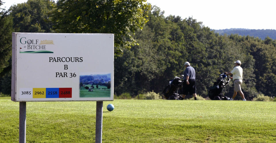 Bitche, FRANCE: Picture of the Bitche golf field where Heinrich Schiffer,  the father of German former supermodel Claudia Schiffer suffered a heart attack and died instantly here, Eastern France, 25 July 2007. Heinrich Schiffer, 70,  was about to leave the field along with six of his friends as he collapsed on the spot. The body was carried to the morgue of Bitche pending his repatriation to Germany.                         AFP PHOTO JEAN-CHRISTOPHE VERHAEGEN (Photo credit should read JEAN-CHRISTOPHE VERHAEGEN/AFP via Getty Images)