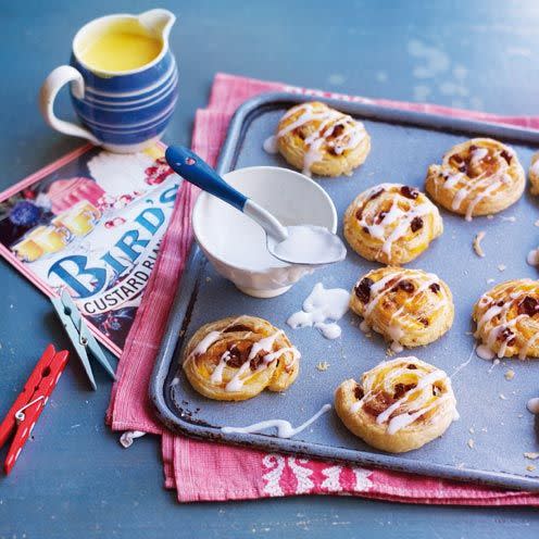 Bird's custard pinwheels