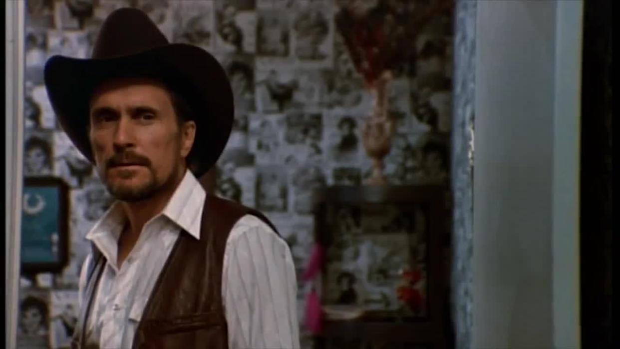  Robert Duvall looking off into the distance in Tender Mercies. 