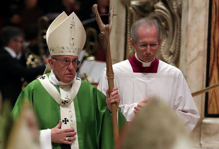 Pope Francis celebrates a closing mass at the end of the Synod of Bishops at the Vatican October 28, 2018. REUTERS/Tony Gentile