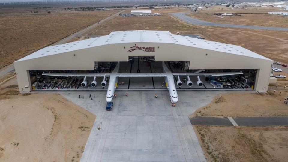 Stratolaunch Roc airplane leaving its hangar