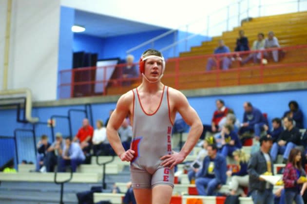 Heritage wrestler Schuyler LaRue saved an attendee at the Tennessee state wrestling meet — Heritage Mountaineers Wrestling