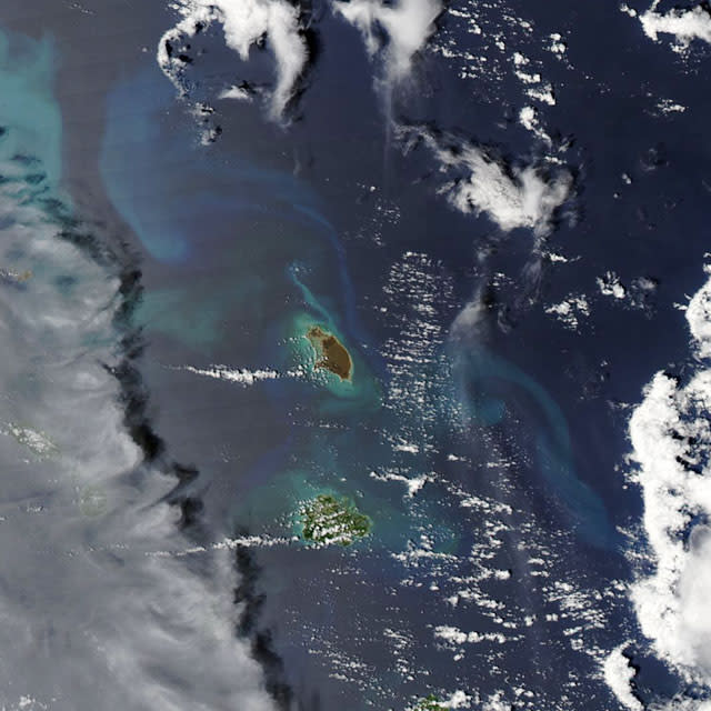 Barbuda ist heute eine Geisterstadt. Die Insel wurde durch Hurricane Irma so schwer zerstört, dass sie als unbewohnbar gilt. Die 1.800 Bewohner haben ihr zu Hause zurückgelassen. "Das erste Mal seit 300 Jahren lebt kein einziger Mensch mehr auf der Insel Barbuda", erklärte der Botschafter der Insel in den USA, Ronald Sanders, dem Sender "Public Radio International". (Bild-Copyright: Joshua Stevens/NASA Earth Observatory)