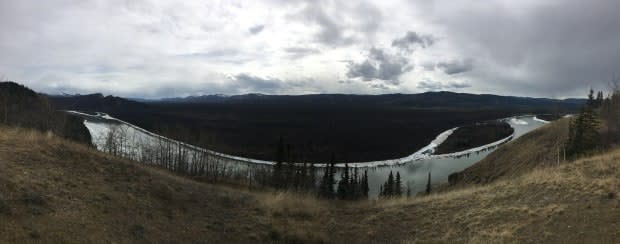 A view of the Yukon River near Carmacks in May 2017. Monday's flood watch advisory says the river is rising as warm weather in recent days has caused more snow to melt at higher elevations. (CBC - image credit)