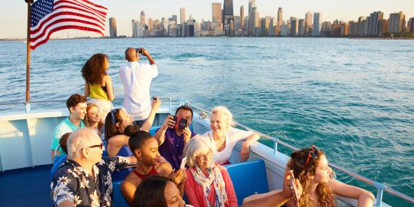 芝加哥水上巴士可以話遊客必玩項目之一。 （圖：chicagowatertaxi@IG) 