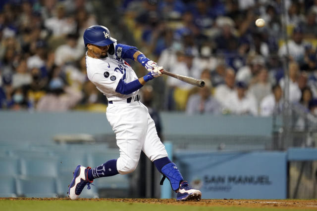 Urías MLB-high 15th W; Dodgers end Braves' 13-game road run