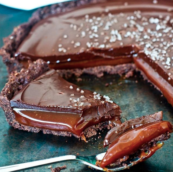 Salted caramel chocolate tart