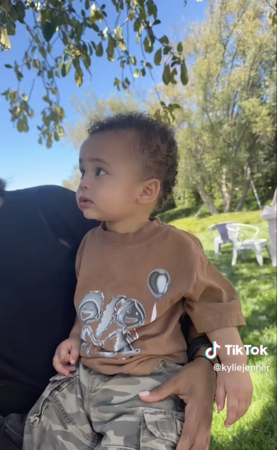 Aire at his cousin's 5th birthday party. (TikTok)