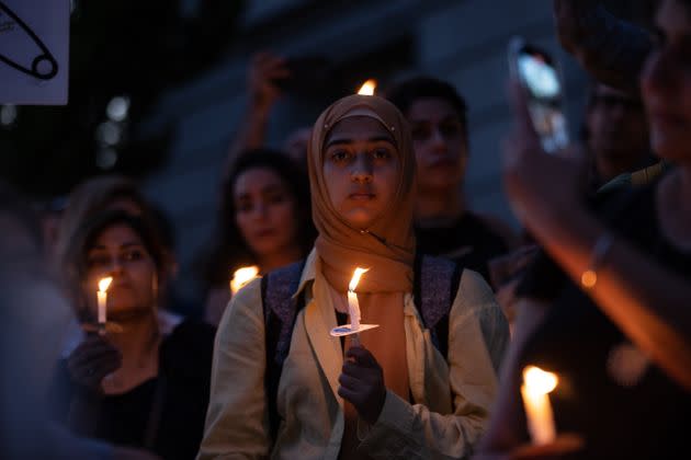 Almost 1,000 people are gathered outside of Wheeler Hall Auditorium of the University of California, Berkeley, on Sept. 23, to protest the Iranian government after the death of 22-year-old Mahsa Amini in custody in Tehran. (Photo: ayfun Coskun/Anadolu Agency via Getty Images)