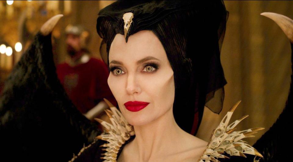 Angelina Jolie 在《黑魔后》（Maleficent）中飾演 Maleficent。