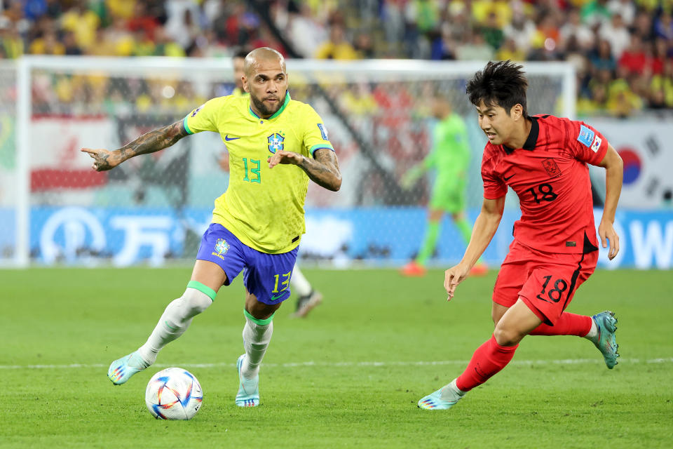 Daniel Alves defendeu a Sele&#xe7;&#xe3;o Brasileira na Copa do Mundo do Catar. Foto: Jean Catuffe/Getty Images