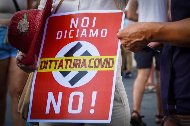 Demonstration against Green Pass in Dante square, Naples, Italy, 24 july 2021. ANSA/CESARE ABBATE (Photo: CESARE ABBATE ANSA)