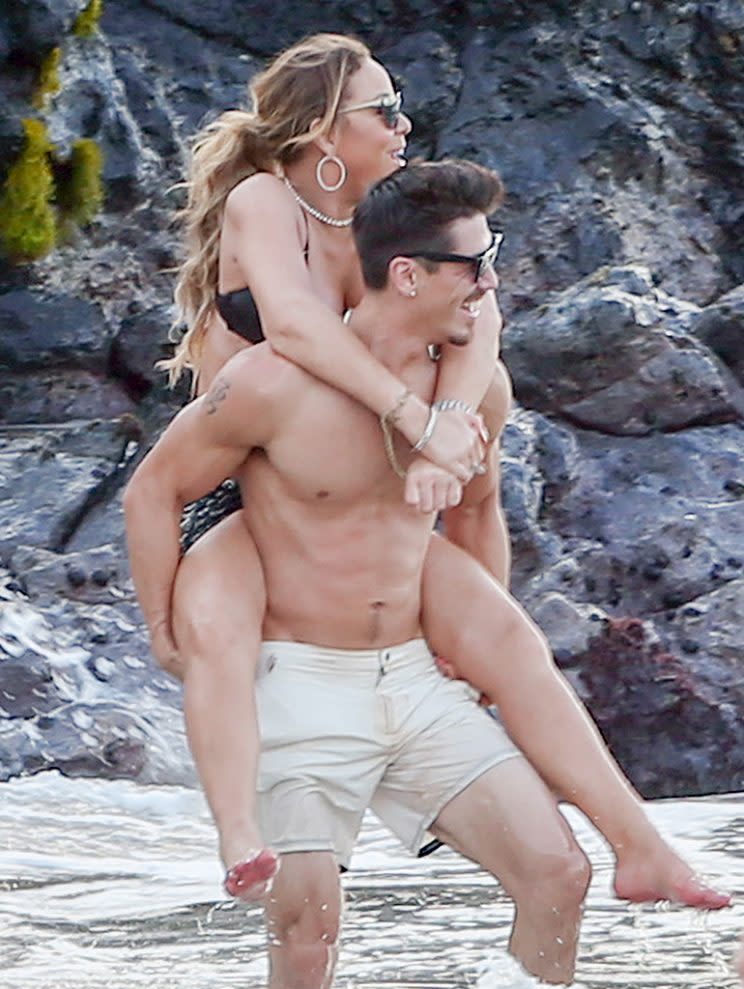 Mariah Carey and James Tanaka bond on the beach. (Photo: FameFlynet/AKM-GSI)