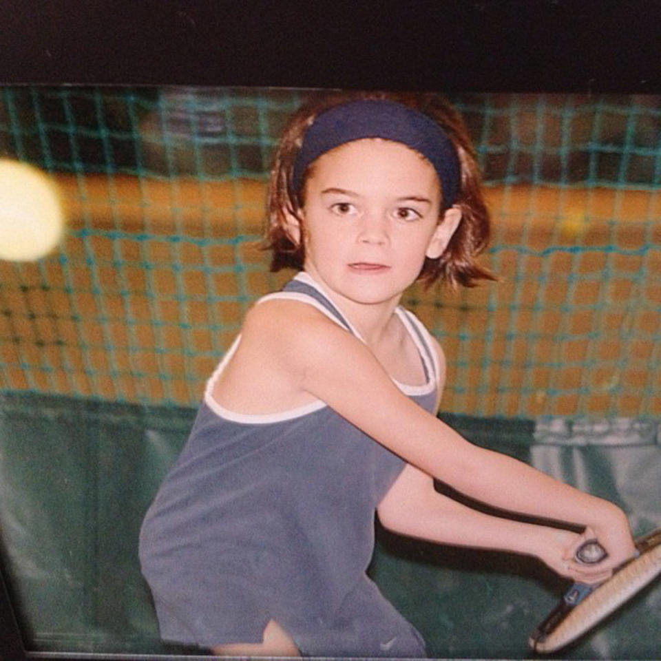 <p>We <em>love </em>this photo of this tiny tennis star. </p>