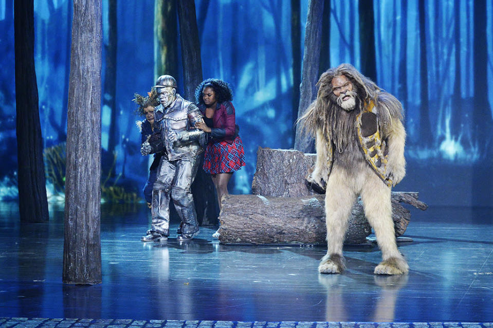 Elijah Kelley as Scarecrow, Ne-Yo as Tin-Man, Shanice Williams as Dorothy, David Alan Grier as Lion