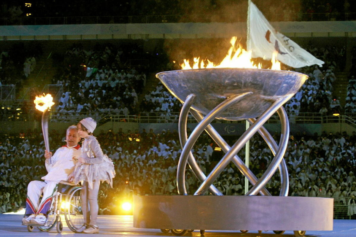 Jeux paralympiques 2024 douze flammes olympiques parcourront la France