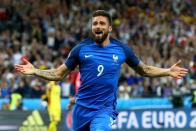 <p>French striker Oliver Giroud believes strongly in God as all of his three tattoos are directly linked to the Almighty. “The Lord is My Shepherd, I Shall Not Want”, written in Latin is inked on his left shoulder. Another intricately designed left arm tattoo characterizes everything about Giroud from his faith to family, friends, love and health. </p>