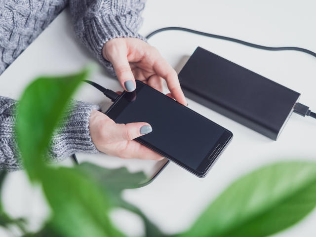 Alerte bon plan : cette batterie externe voit son prix chuter de 50 %