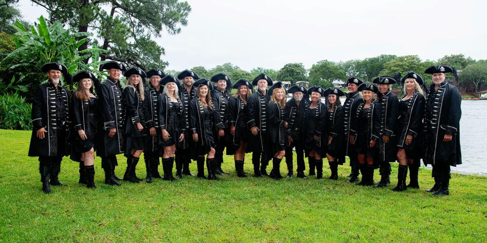 Honor Guard members are (from left) Bear Teusch and Abra McGill, Brandon and Amy Carper, Jeff and Mary Reinlie, Jason Zabelski and Wyn Mathews, K.C. and Ashley Cook, Jim and Rebecca Kistler, Dub and June Scroggin, Dionna and Phil Feldner, Mary Alice Armstrong and Tom Wright, and Teresa and Geoff Risley.