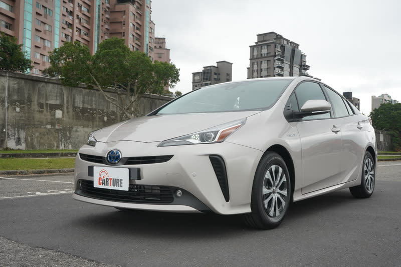 先前外觀略顯前衛的Prius，小改款後的外型又往偏保守的路線走去