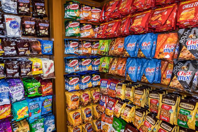 This wall of airport snack options is full of no-nos &#x002014; lots of salt and sugar. (Photo: Jeff Greenberg via Getty Images)