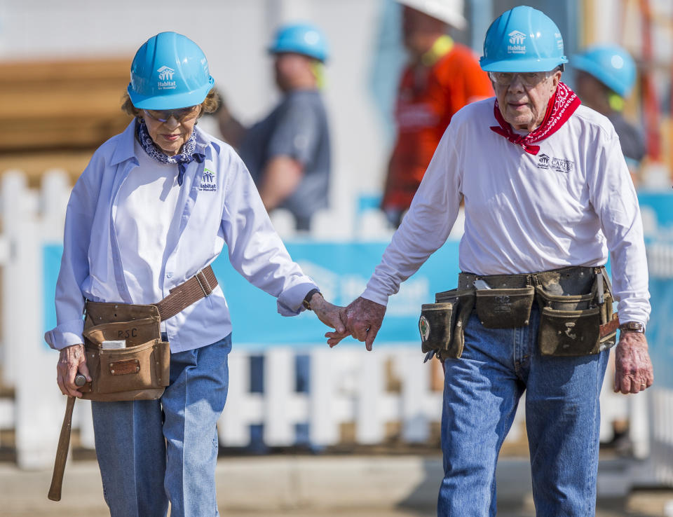 Carter and his wife, Rosalynn, on site at a work project in Mishawaka, Ind., in 2018.