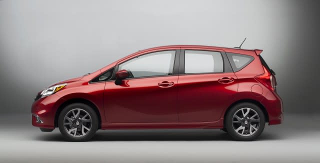 Nissan Recalls 300 000 Versa Versa Note Armada Vehicles From