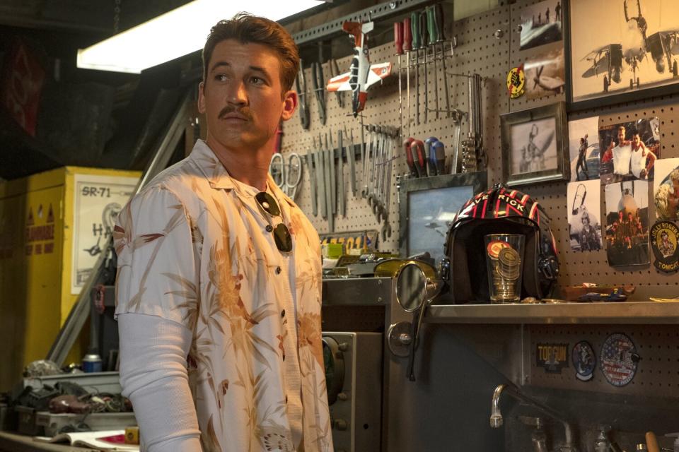 MILES TELLER PLAYS LT. BRADLEY "ROOSTER" BRADSHAW IN TOP GUN: MAVERICK