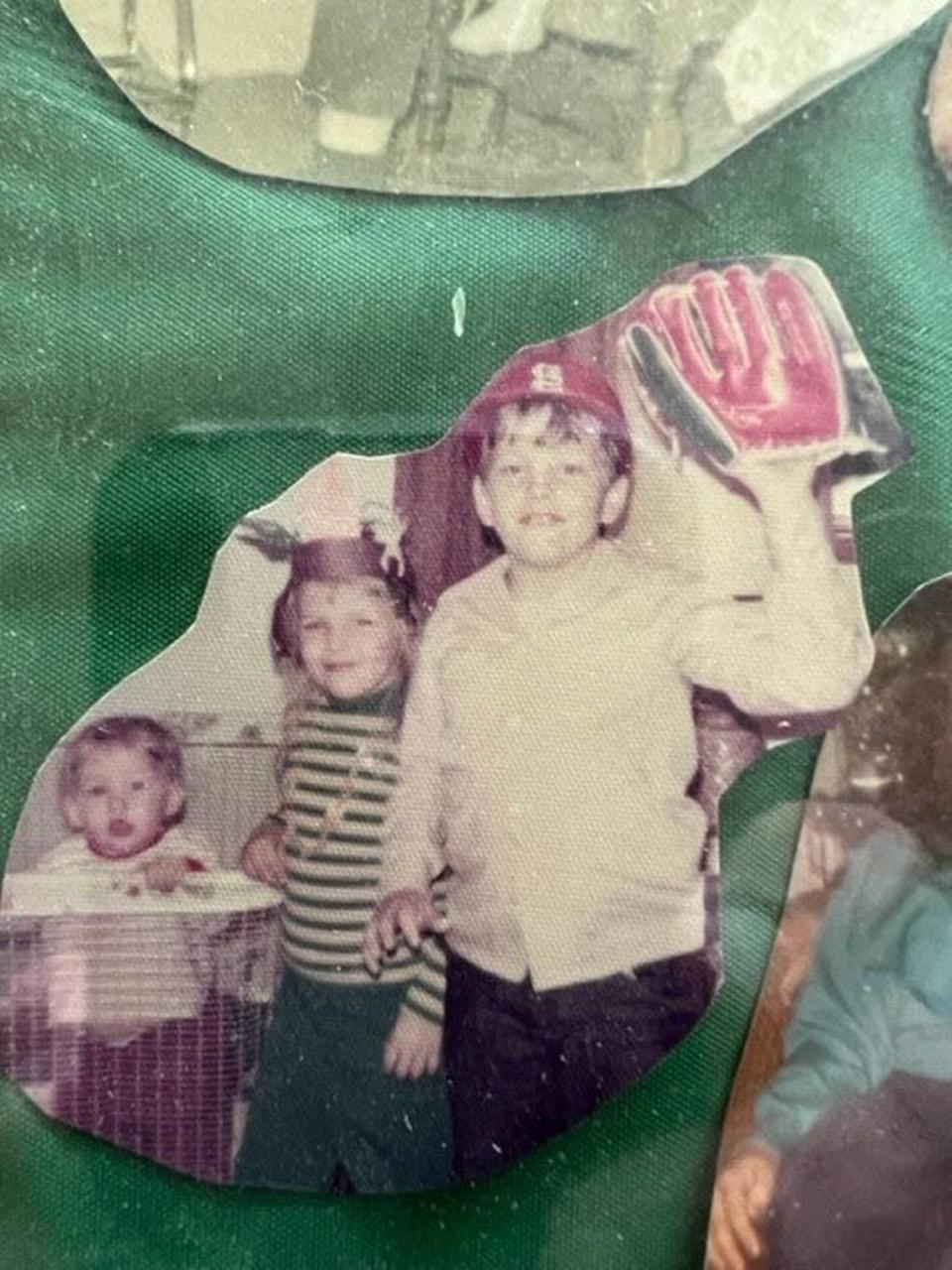 Darrell Missey, right, in a family photo with his sisters.