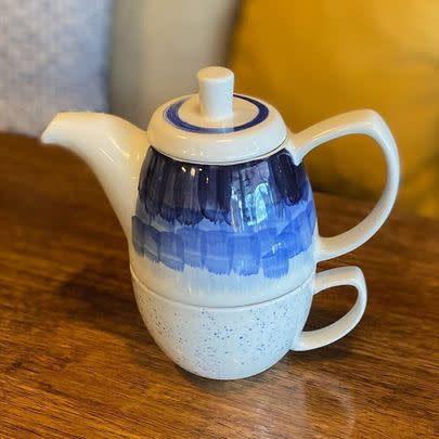 This handmade tea-for-one set