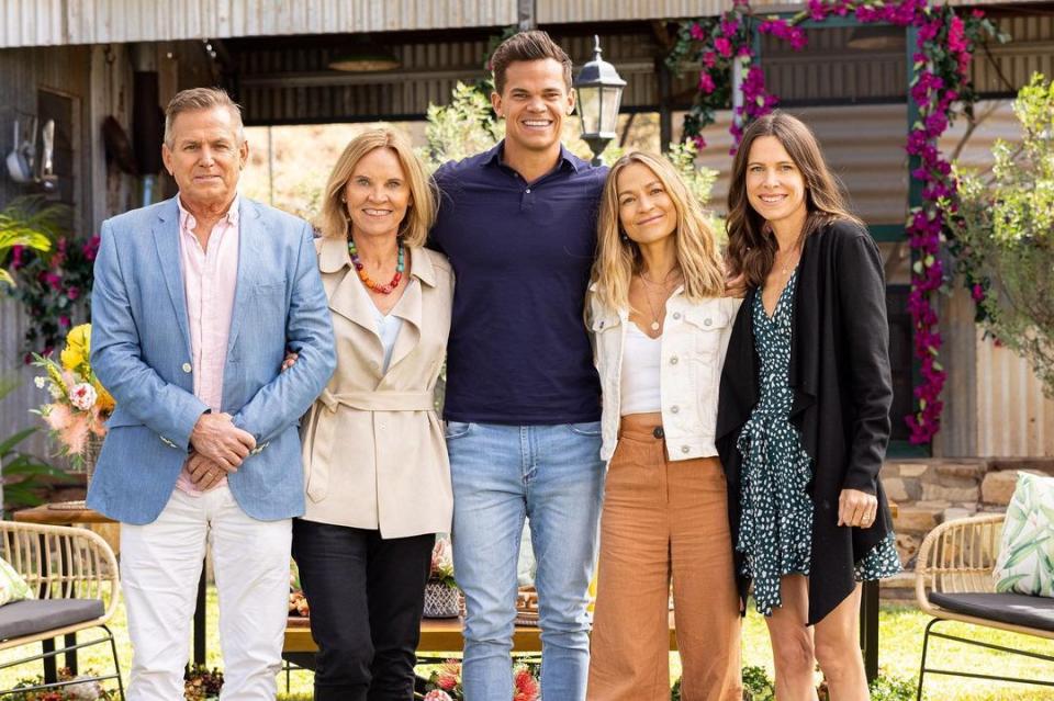 Bachelor Jimmy with his family during the finale.