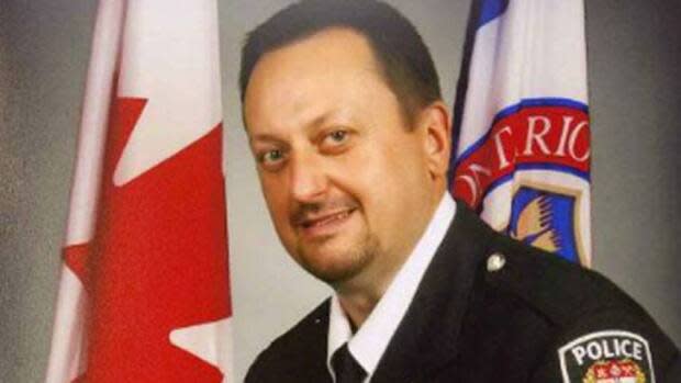 When he joined the Ottawa Police Service in 2007, Const. Eric Czapnik, a father of four, was the oldest recruit in the force's history.