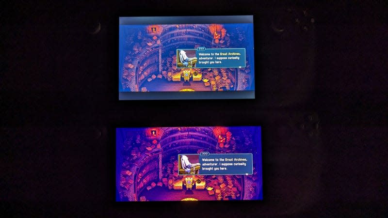 A comparison image shows the better colors of the Steam Deck OLED.